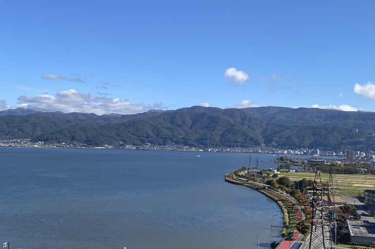 信州の秋の風景　諏訪湖